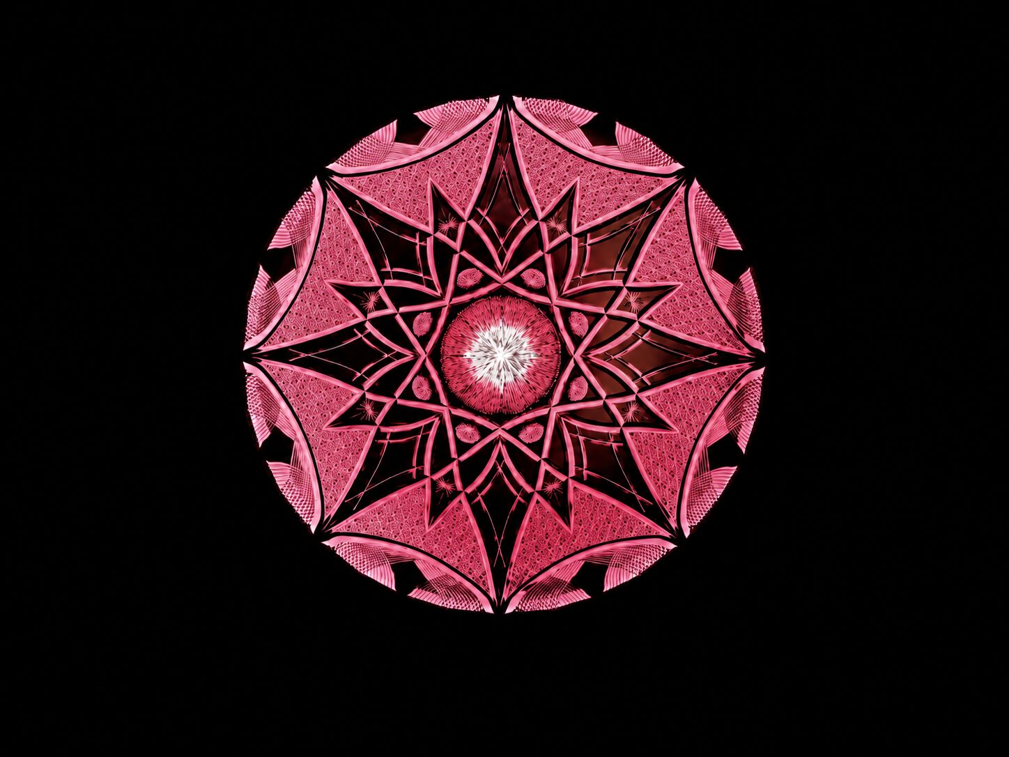 鍋谷海斗による切子ガラス作品
